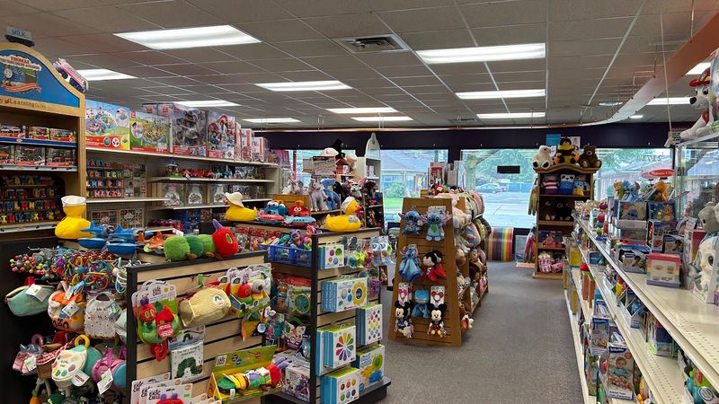 Planning Your Visit to Harper Avenue in St. Clair Shores