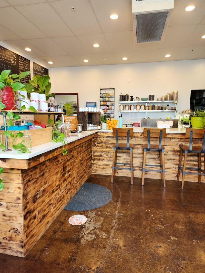 Power Plant Juice Bar + Super Foods, Washington Township