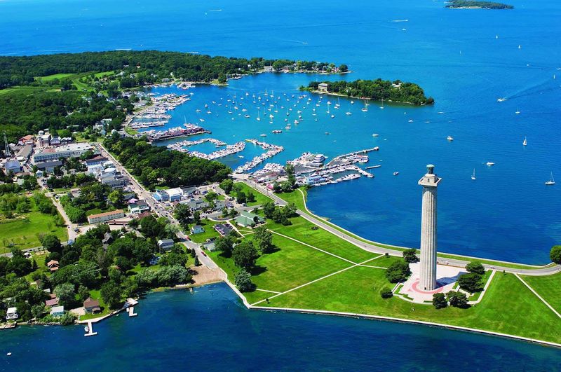 Put-in-Bay, Lake Erie Island Put-in-Bay, Lake Erie Island