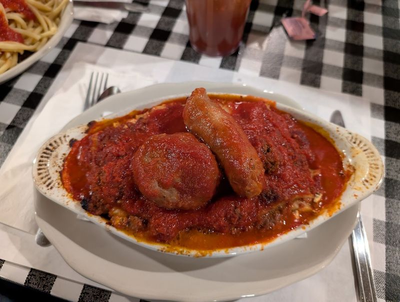 Beyond Pizza, the Red-Sauce Bench Runs Deep Beyond Pizza, the Red-Sauce Bench Runs Deep