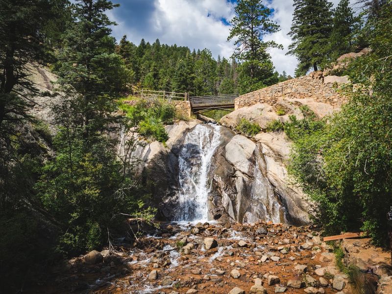 Helen Hunt Falls (Colorado Springs) Helen Hunt Falls (Colorado Springs)
