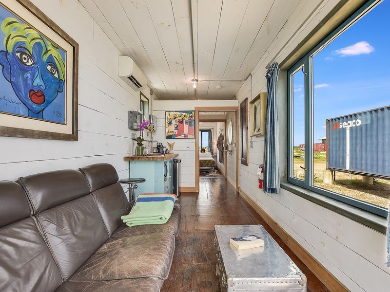 Reclaimed Timber and Vintage Art Create a One-of-a-Kind Vibe