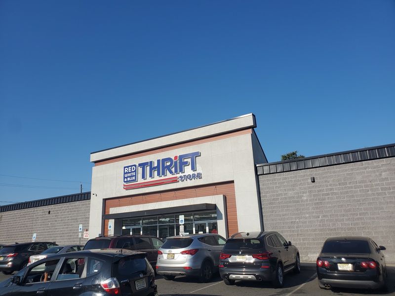 Red White and Blue Thrift Store Is a Bargain Hunter’s Paradise in Paterson Red White and Blue Thrift Store Is a Bargain Hunter’s Paradise in Paterson