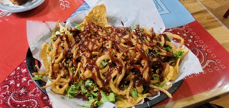 Redneck nachos that turn a casual meal into the main event Redneck nachos that turn a casual meal into the main event