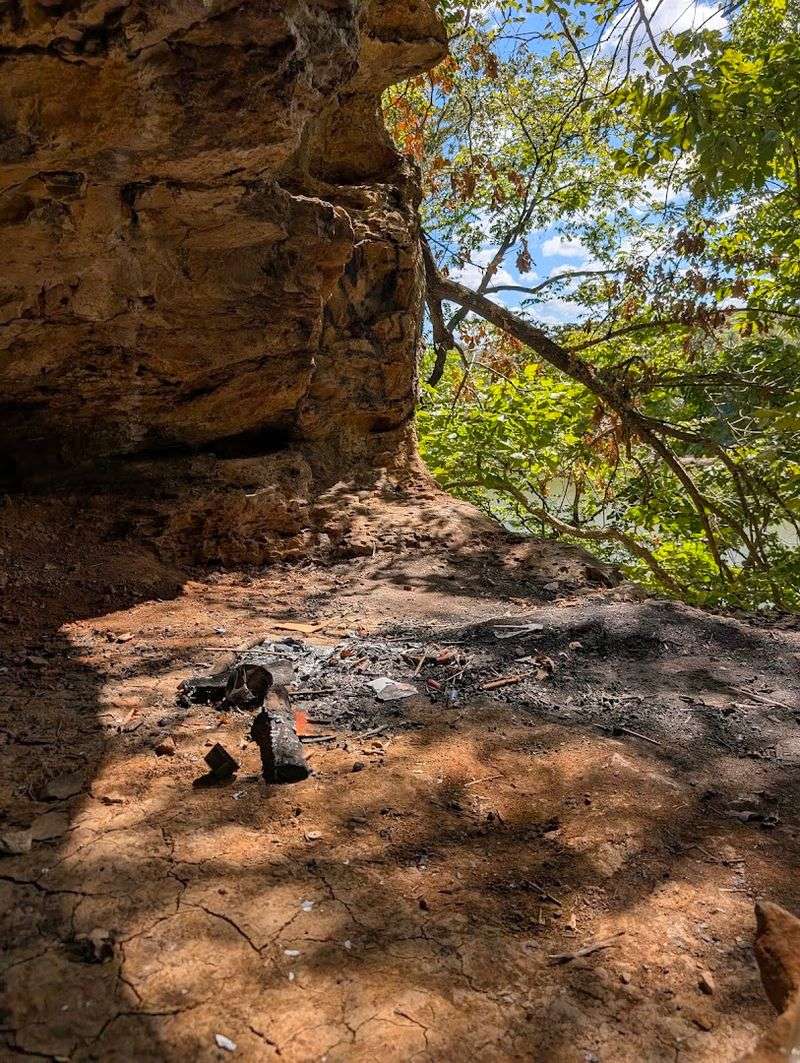 Respecting the Space and Leaving No Trace Respecting the Space and Leaving No Trace