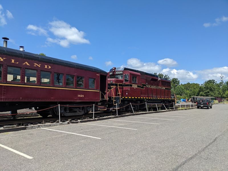 Riding the New Hope and Ivyland Railroad Riding the New Hope and Ivyland Railroad