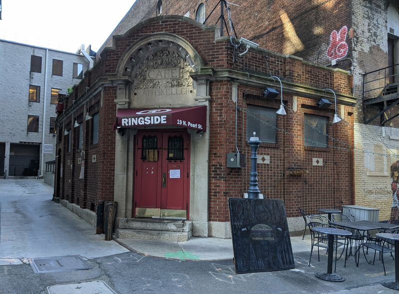 Ringside Cafe, Columbus