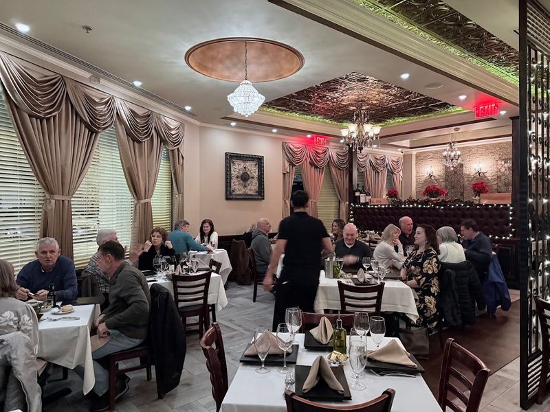 Robert’s Scratch Kitchen - Totowa Robert’s Scratch Kitchen - Totowa
