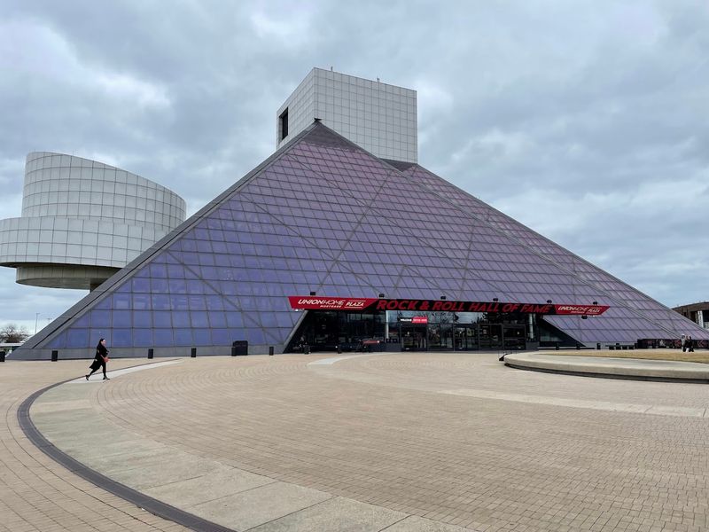 Rock and Roll Hall of Fame, Cleveland