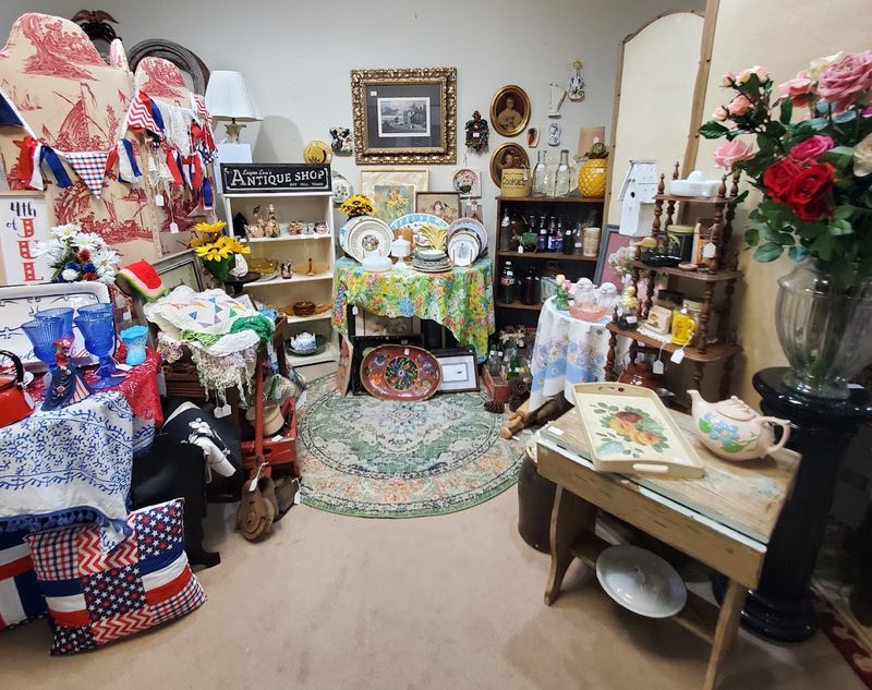 Room After Room Is Packed With Unexpected Finds Room After Room Is Packed With Unexpected Finds