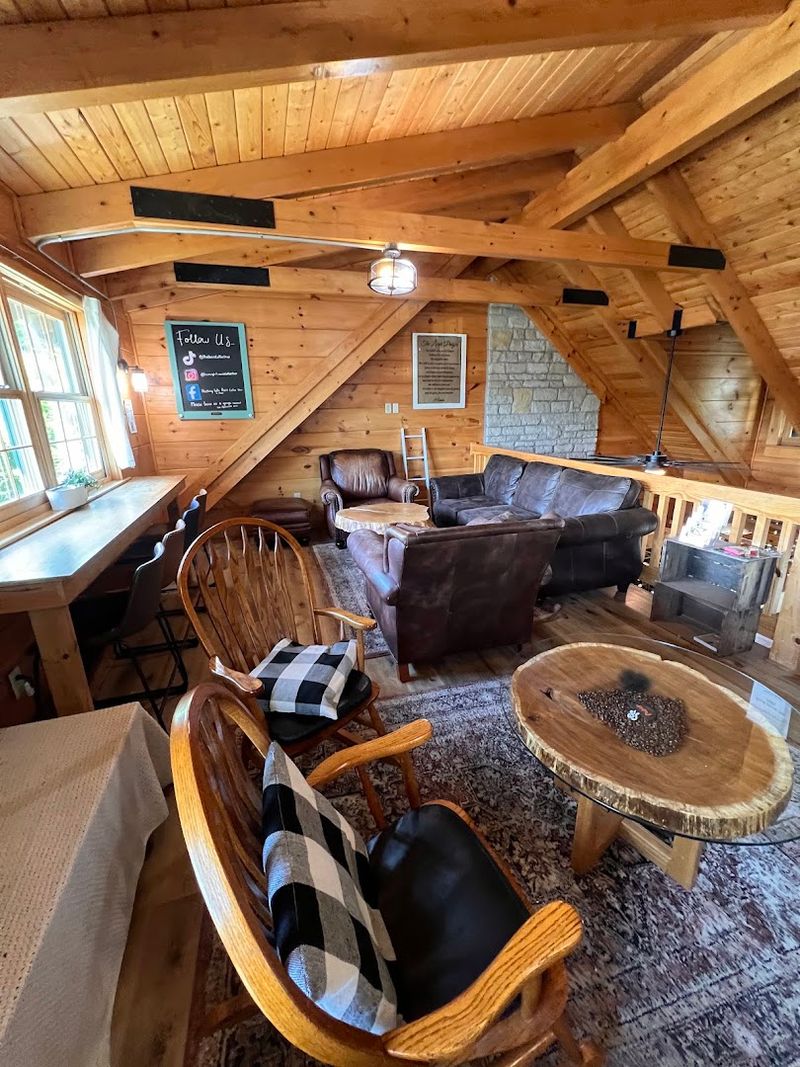 Rustic Rooms With Retreat Energy