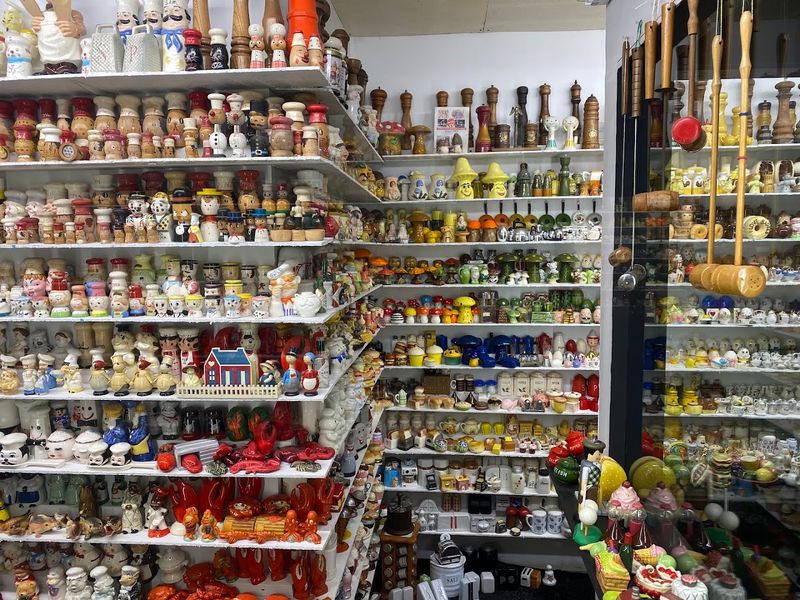 Salt and Pepper Shaker Museum — Gatlinburg Salt and Pepper Shaker Museum — Gatlinburg