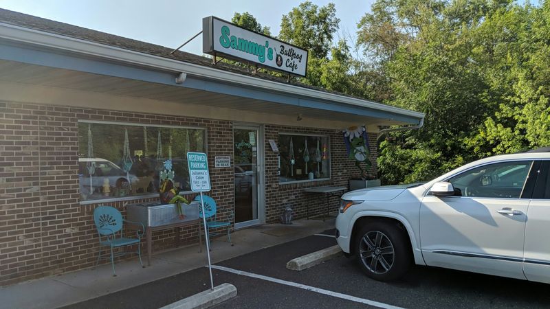 Sammy’s Bullfrog Café, Harleysville