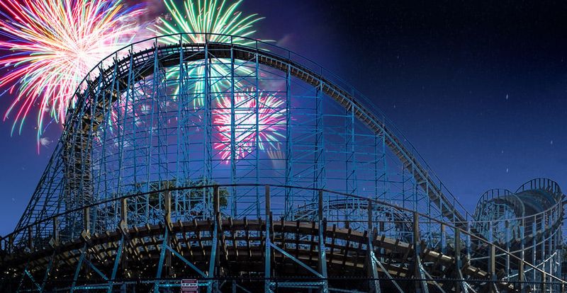SeaWorld San Antonio Fourth of July Fireworks Spectacular