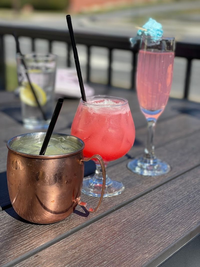 Seasonal cocktails and curated taps keep the night moving