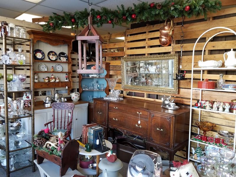 Seasonal displays give repeat visits a reason Seasonal displays give repeat visits a reason
