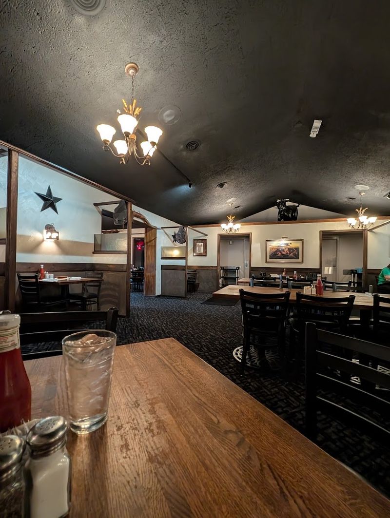 Service can shape the night as much as the food Service can shape the night as much as the food