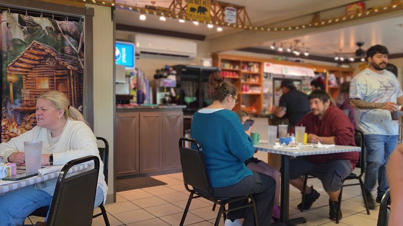 Service that makes the meal feel personal Service that makes the meal feel personal
