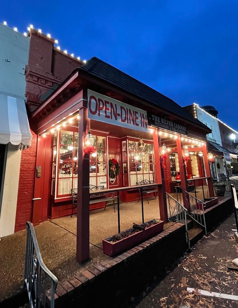Silver Caboose Restaurant & Soda Fountain — Collierville