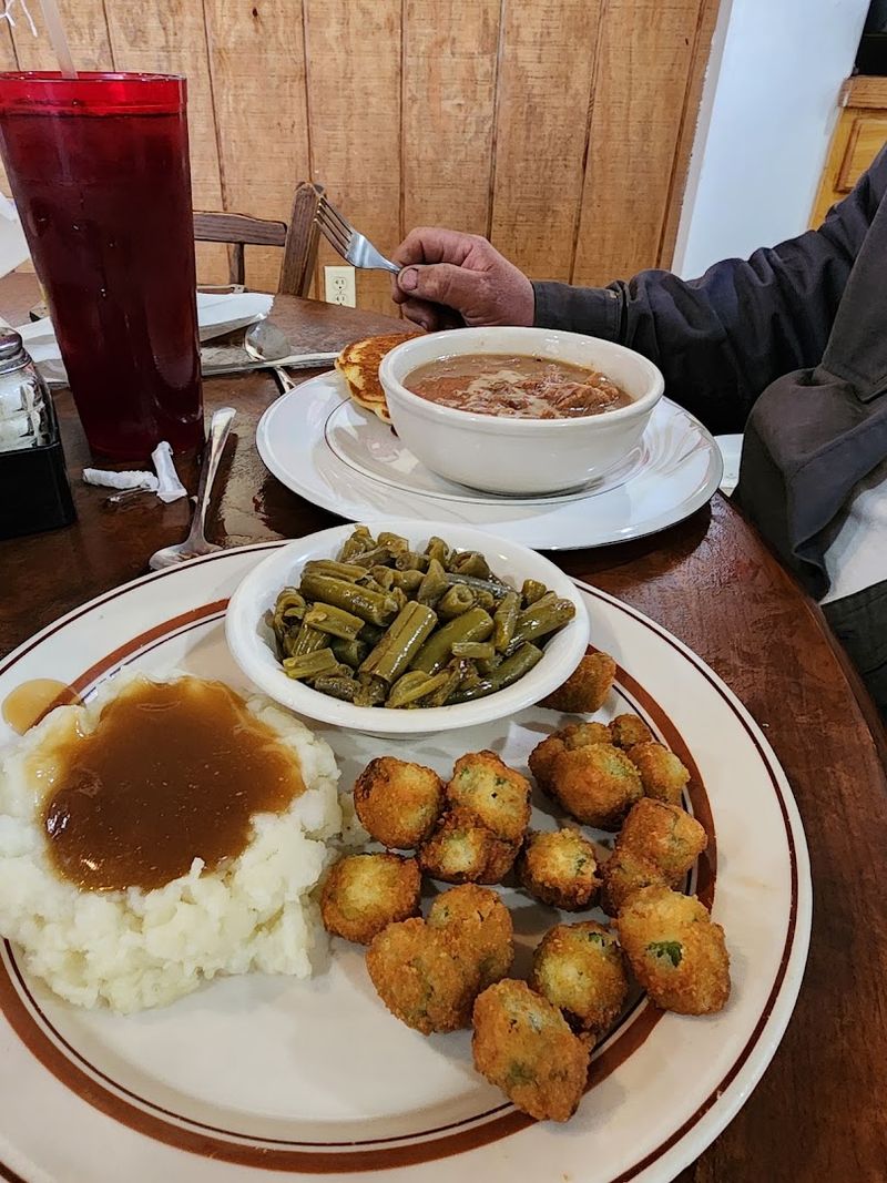 Simple Favorites Served Without the Fuss