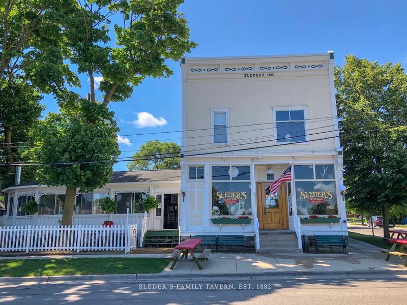 Sleder’s Family Tavern – Traverse City Sleder’s Family Tavern – Traverse City
