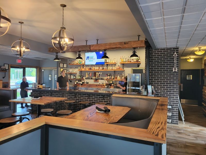 Smoke and Porter Public House – Traverse City, Grand Traverse County