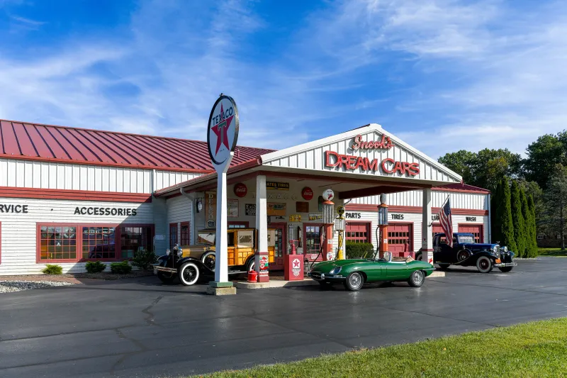 Snook’s Dream Cars, Bowling Green, OH Snook’s Dream Cars, Bowling Green, OH