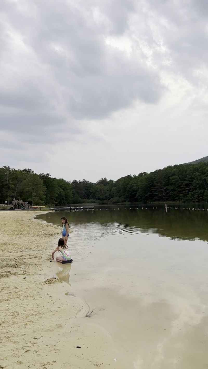Soft Sand and a Smaller Crowd Soft Sand and a Smaller Crowd