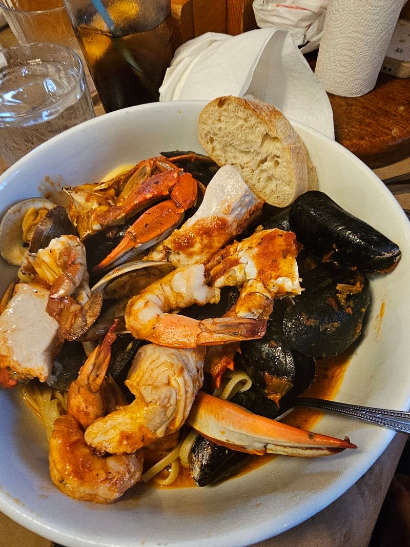 Soft-Shell Crabs and Local Seafood Give Blue Claws Real Competition Soft-Shell Crabs and Local Seafood Give Blue Claws Real Competition