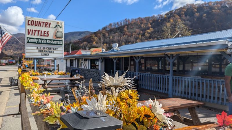 Southern hospitality is part of the meal Southern hospitality is part of the meal