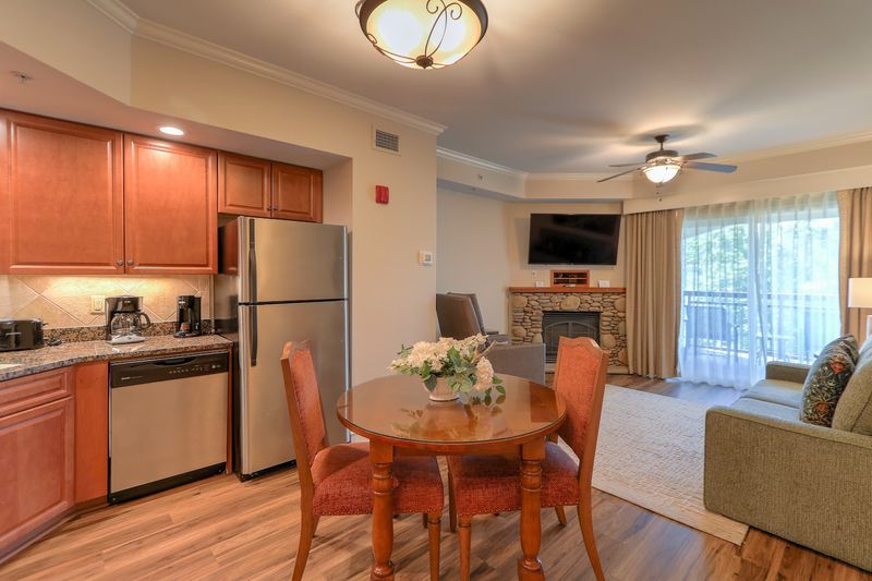 Spacious Condos Offer Plenty Of Room To Unwind Spacious Condos Offer Plenty Of Room To Unwind