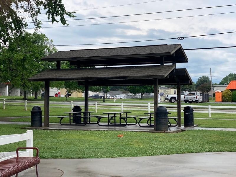 Spend Time At Powell Station Park And Nearby Green Spaces Spend Time At Powell Station Park And Nearby Green Spaces