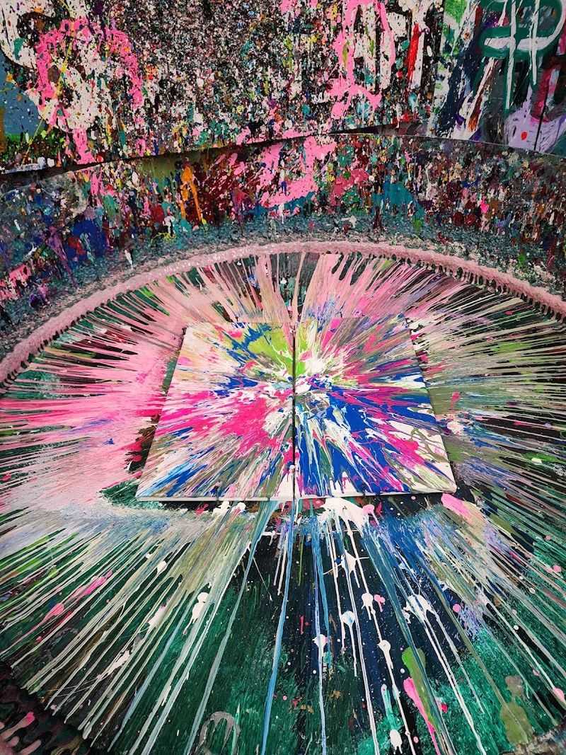 Spin Art Canvas Creation Spin Art Canvas Creation