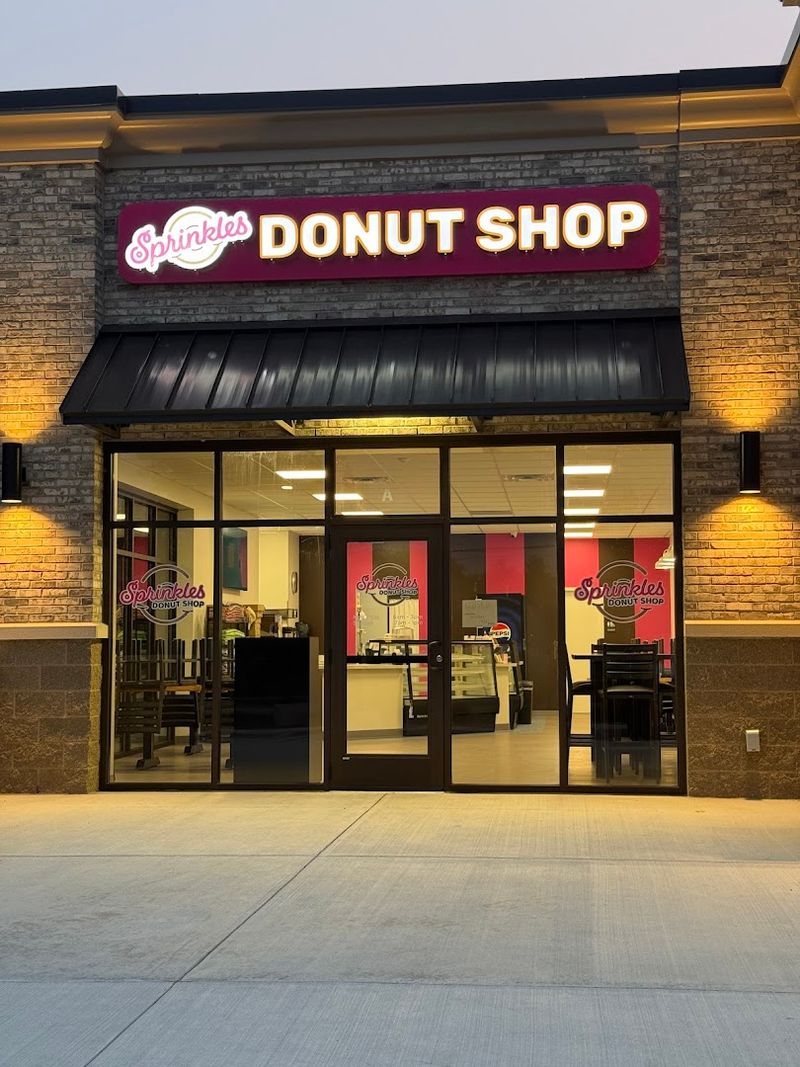 Sprinkles Donut Shop — Allendale