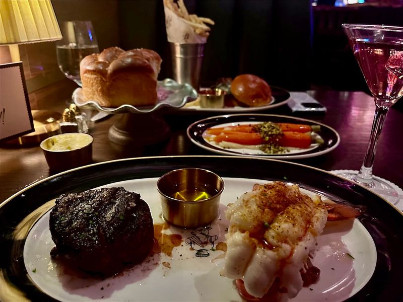 Steakhouse Classics Share The Spotlight With Signature Favorites Steakhouse Classics Share The Spotlight With Signature Favorites