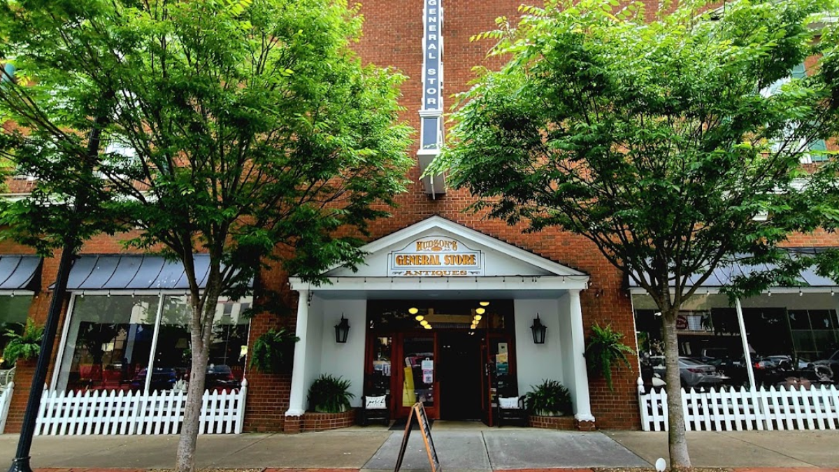 Step Inside This Tennessee Country Store Filled With 36,000 Square Feet of Surprises