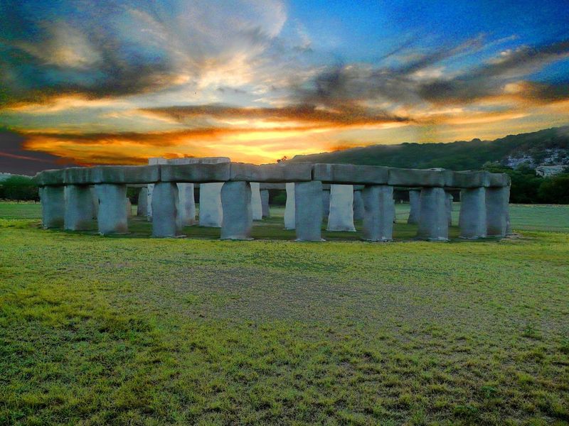Stonehenge II (Ingram)