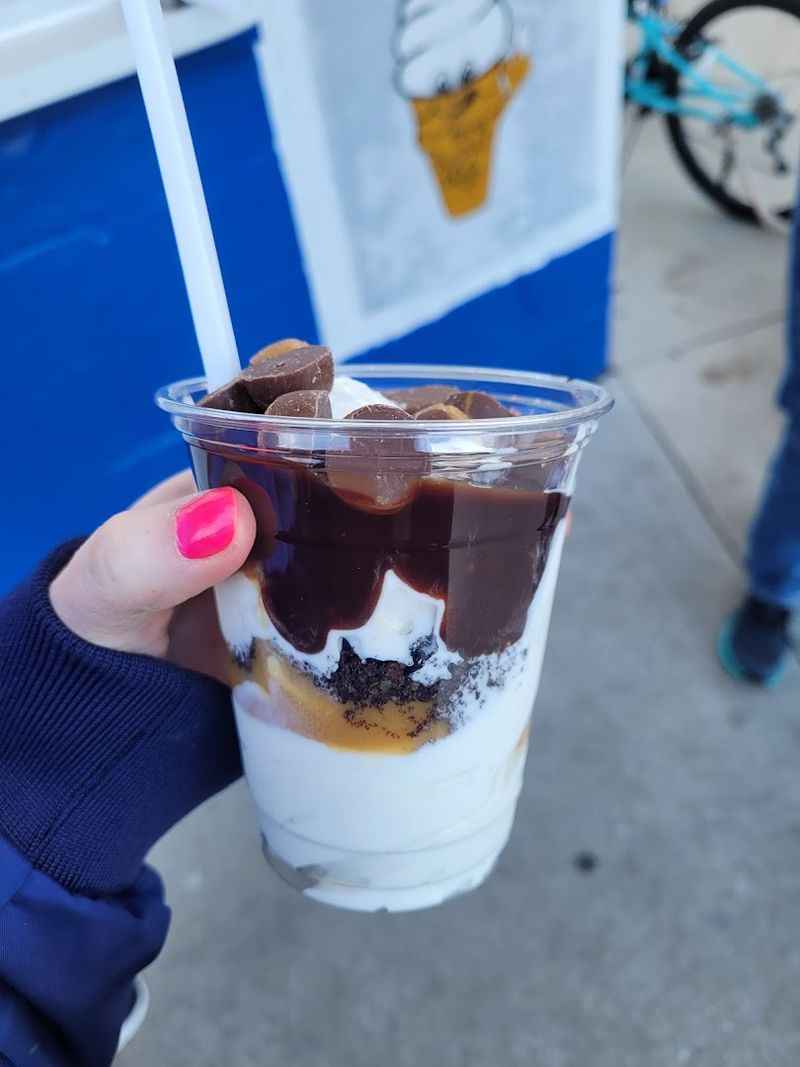 Sundaes and signature creations steal the spotlight Sundaes and signature creations steal the spotlight