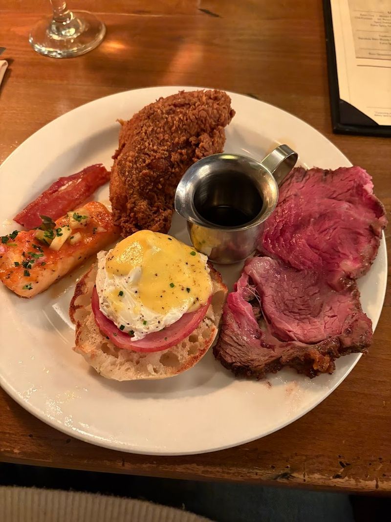 Sunday brunch has its own following Sunday brunch has its own following