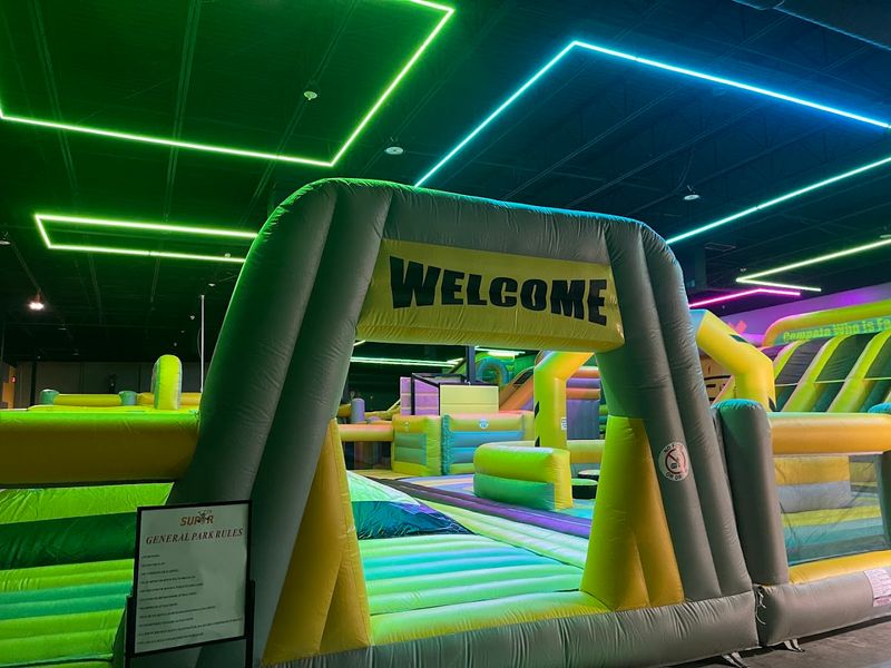 Super Llama Inflatable Park Super Llama Inflatable Park