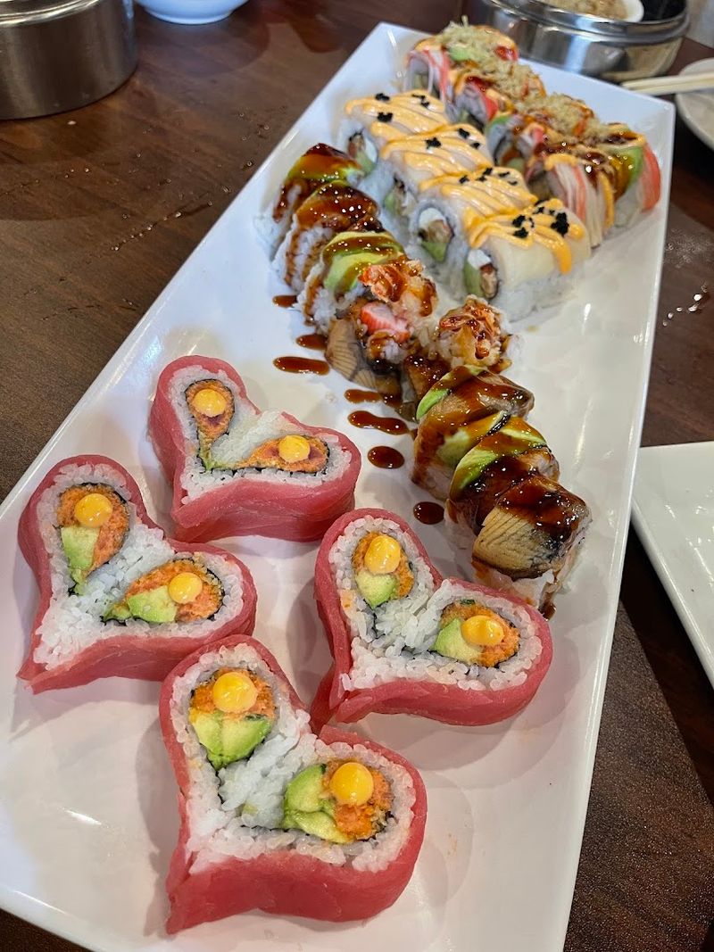 Sushi and Hibachi Keep the Meal Moving Sushi and Hibachi Keep the Meal Moving