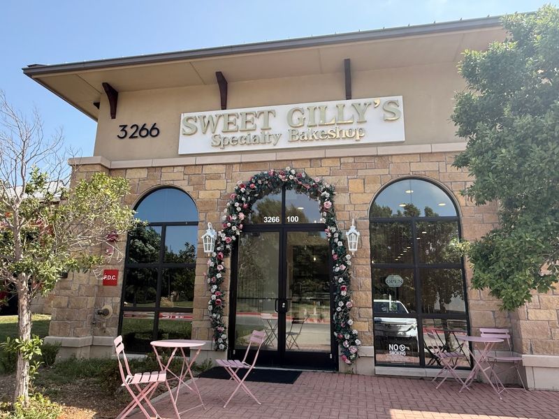 Sweet Gilly's Specialty Bakeshop (Frisco)