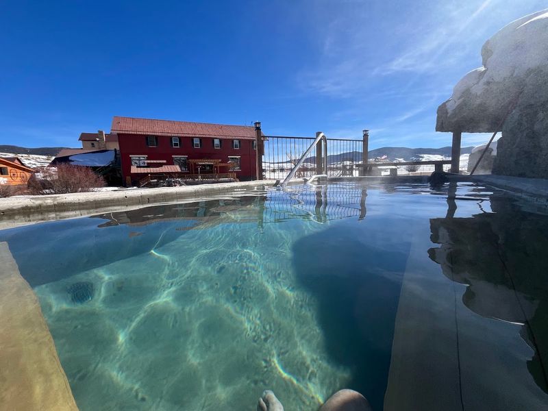 An Outdoor Pool That Changes the Whole Experience An Outdoor Pool That Changes the Whole Experience