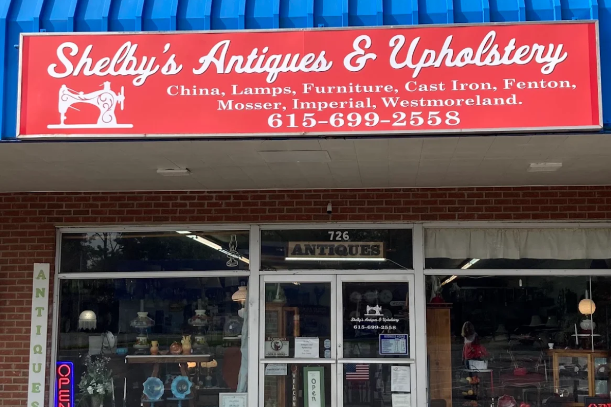 Take The Back Roads To These 9 Tennessee Antique Stores Packed With Hidden Treasures