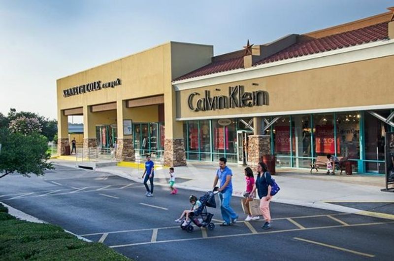 Tanger Outlets San Marcos (San Marcos) Tanger Outlets San Marcos (San Marcos)