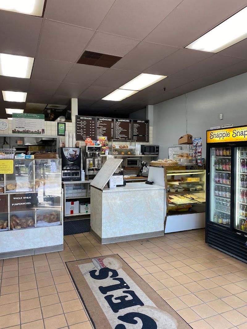 Teaneck Road Hot Bagels — Teaneck Teaneck Road Hot Bagels — Teaneck