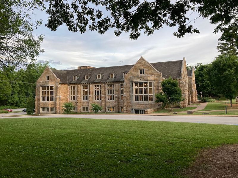 The Architecture Blends Beautifully With The Historic Campus The Architecture Blends Beautifully With The Historic Campus