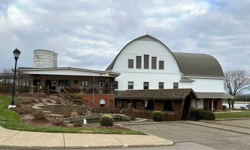 The Barn Restaurant, Smithville The Barn Restaurant, Smithville