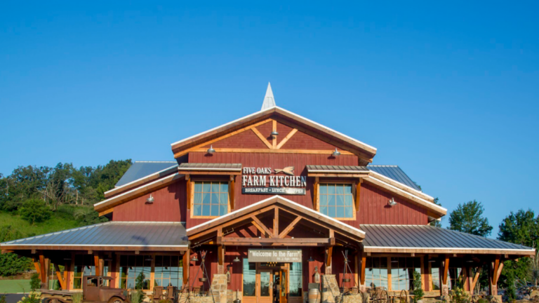 The Chicken And Dumplings At This Tennessee Farm Kitchen Taste Like Sunday Supper