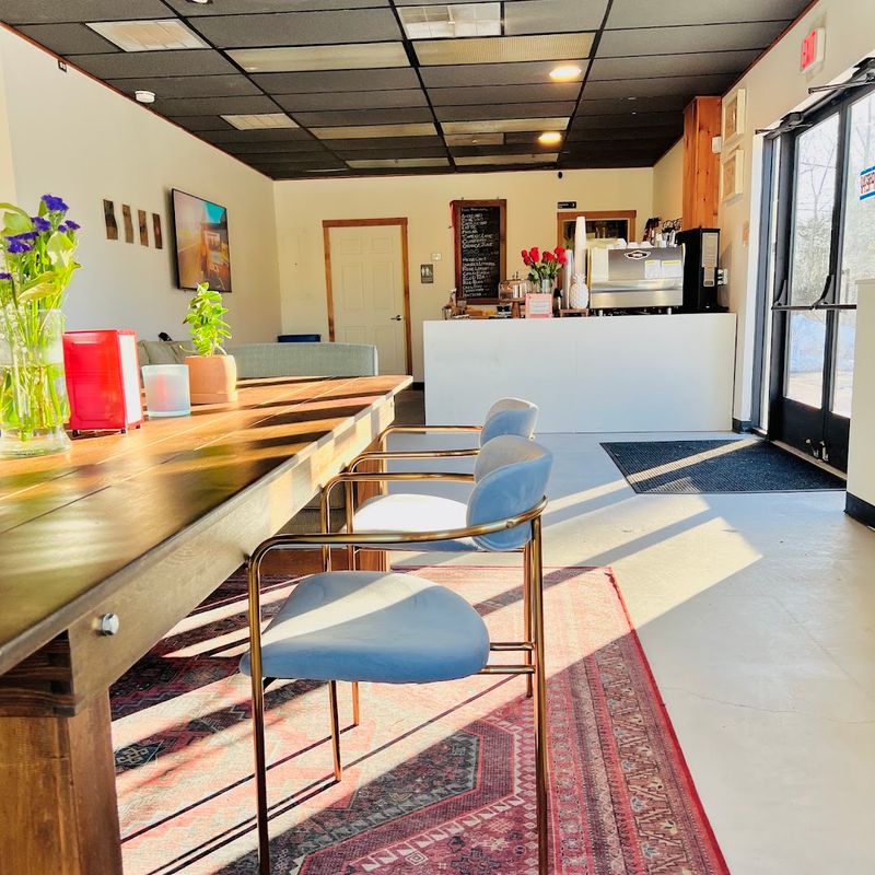 The DIY Ramen Bar That Makes This Cafe Even More Unexpected The DIY Ramen Bar That Makes This Cafe Even More Unexpected